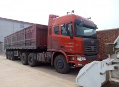 急轉(zhuǎn)聯(lián)合卡車重型半掛，420馬力，國四