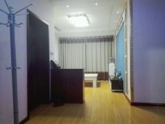 低價出售義馬毛溝怡馨佳苑小區(qū)三室兩廳住房一套