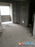 白云小區(qū)3室兩廳賤賣(mài)