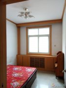 榮泰小區(qū)（氣化廠生活小區(qū)斜對(duì)面，高中300米）
