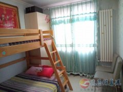 常苑小區(qū)三層精裝修婚房兩室一廳