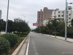 2x萬出售銀杏小區(qū)住房一套，非頂樓，中間戶，有暖氣，5樓總高
