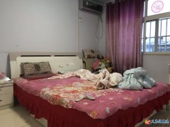 租房不如買房，現(xiàn)誠意出售香山街住房一套，帶暖氣，熱的只想脫衣