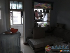 租房不如買房，現(xiàn)出售香山街住房一套（有暖氣，水電齊全，帶家具