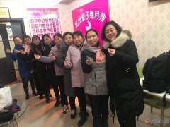 月嫂，育嬰，護工，家政，包食宿免費培訓(xùn)，持證上崗