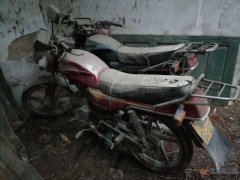給錢就賣，貨運(yùn)三輪一輛，二輪摩托車兩輛