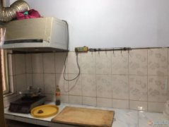水、電、暖、空調(diào)、熱水器、家具齊全，月租300元
