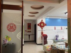 出售義馬市毛溝金苑小區(qū)(農(nóng)商銀行后邊)4號樓120平精裝修婚