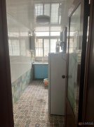 狂口出租一室，一個月350，僅限女生，伶包入住