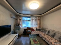 出租:實驗小學附近3室2廳1衛(wèi)100㎡，3樓、750元/