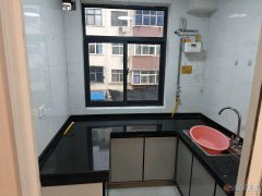 3樓，精裝，50平2室1廳，350元/月