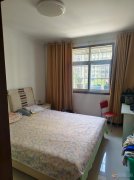 3樓地暖，142平4室2廳2衛(wèi)精裝，暖燃齊拎包入住，僅需32