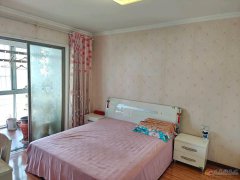 精裝電梯房，128平3室2廳2衛(wèi)地暖，暖燃齊拎包入住，36萬