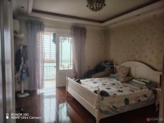 首付8萬，食品大廈148平3室2廳2衛(wèi)精裝地暖，拎包入住