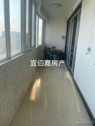 銀杏小區(qū)，三室兩廳，138平，普裝，有證，27,5萬