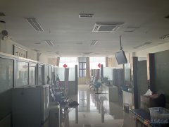 銀杏生活廣場旁邊,位置優(yōu)越，環(huán)境好。對外出租